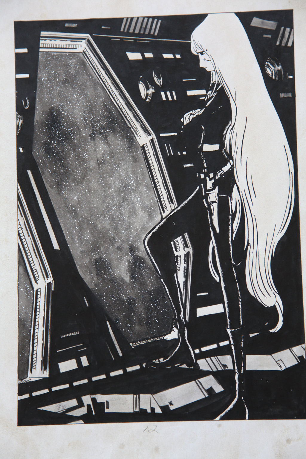 Black backing board and protective packaging of Maetel Portrait